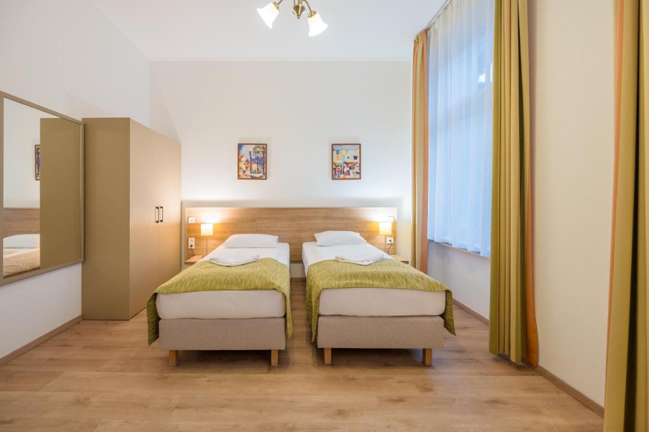 Baross - Hotel